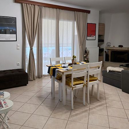 H&H Cozy Retreat Apartment Piraeus Bagian luar foto